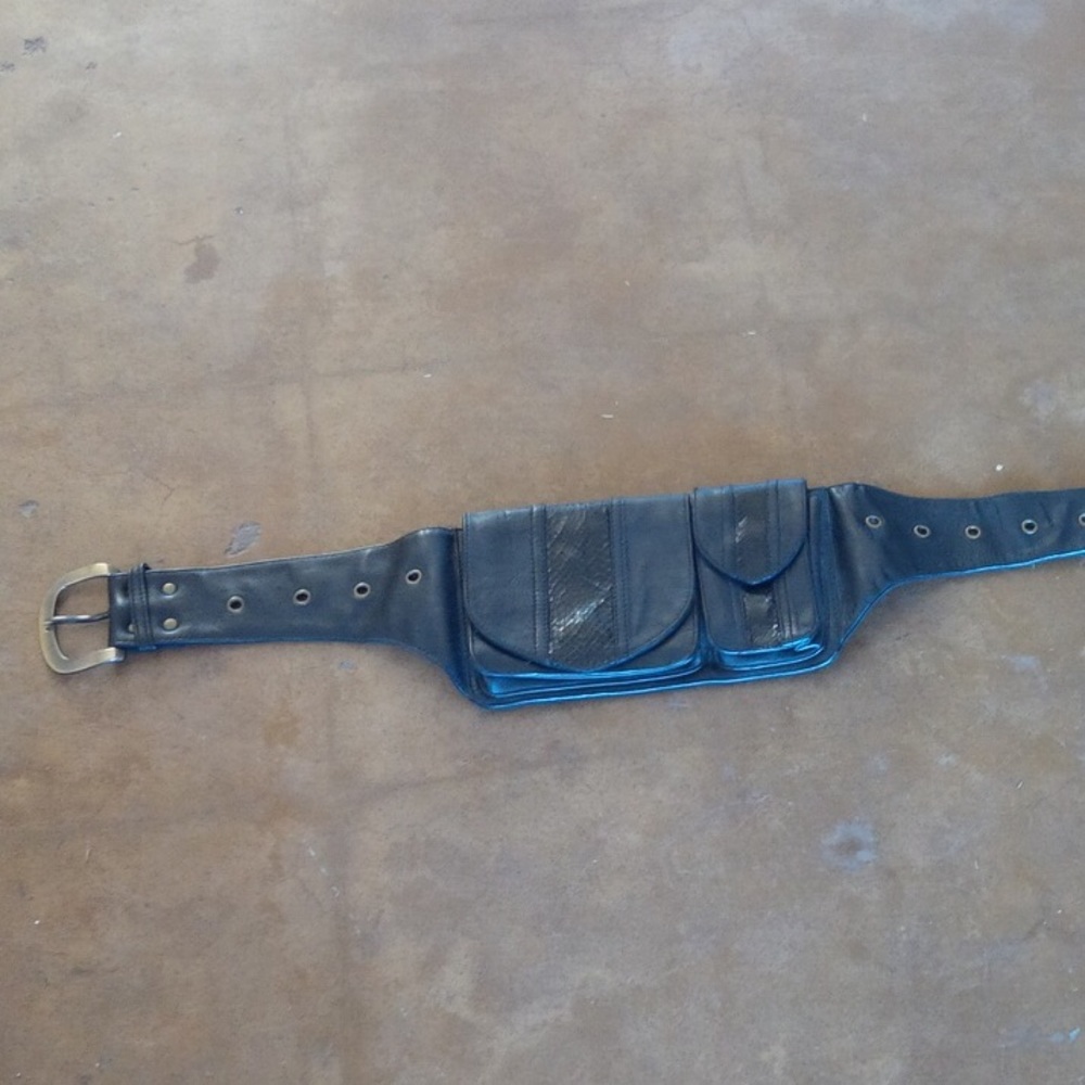 Leather Fannie purse